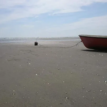 4 Person In Hals-by Traum Feriehus